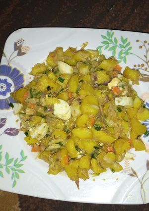 A picture of Turmeric potato in Egg and Veggies.
