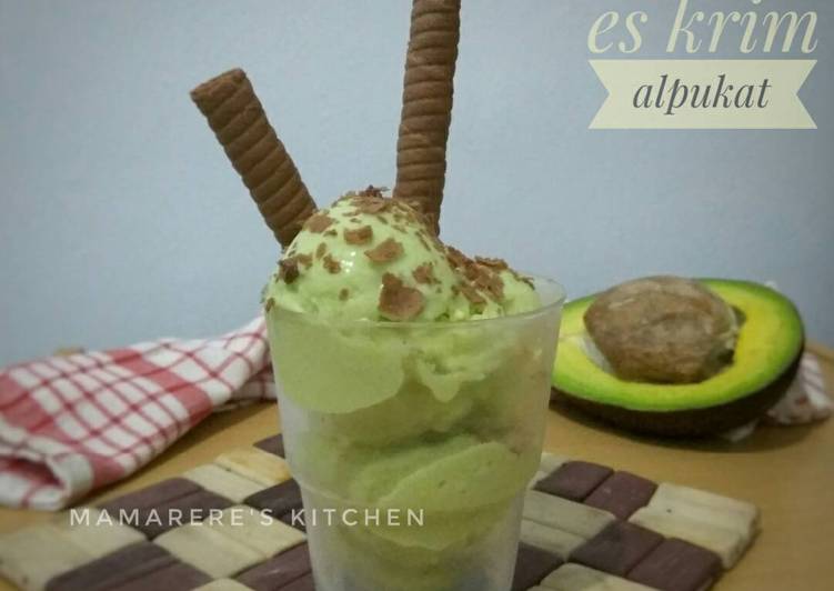 Langkah Mudah untuk Membuat Es Krim Alpukat Anti Gagal