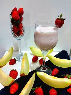 عکسی از دستور 🌸اسموتی ملون و توت فرنگی🌸