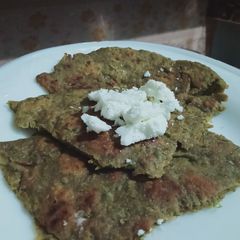 A picture of Missi roti.