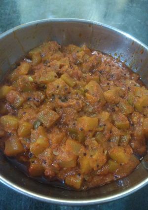 लोकी की सब्जी(lauki ki sabji recepie in hindi) रेसिपी मुख्य फोटो