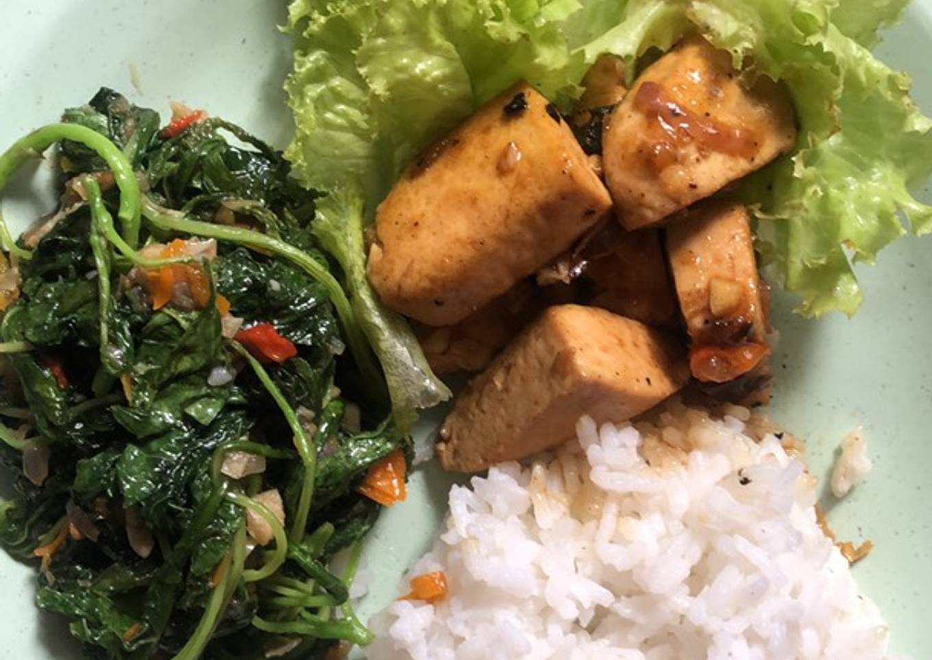 Tumis bayam dan oseng tahu