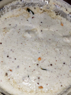 தேங்காய் சட்னி(coconut chutney recipe in tamil) செய்முறை முக்கிய புகைப்படம்