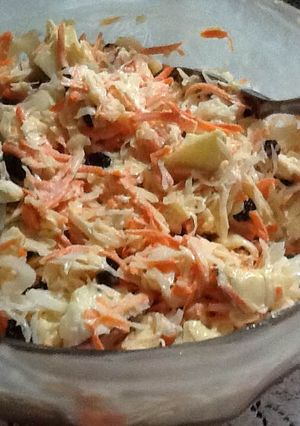 Una foto de Ensalada de col (repollo) y zanahoria