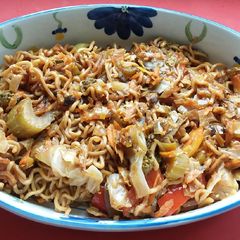 A picture of Spaghetti with Beef, Chorizo Sausages&Mushroom😍🐂🐖🍝🌶🥕🍄🥜.