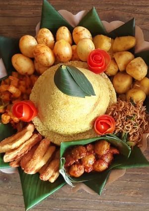 Foto resep Nasi tumpeng ekspres