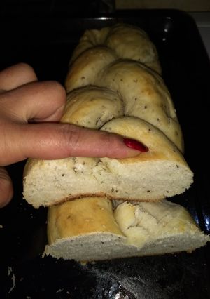 Una foto de Pan casero trenzado con harina común