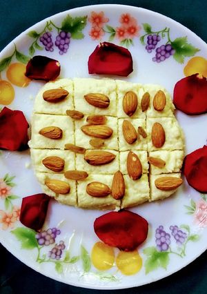 ছানার তৈরি সন্দেশ🌱 (Chanar tairi sandesh recipe in Bengali) রেসিপির প্রধান ছবি