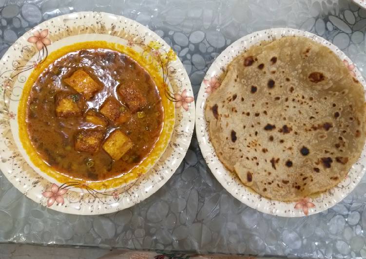 Homemade Matar paneer curry