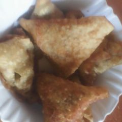 A picture of Samosas.