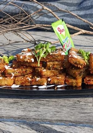 सूजी क्यूब (Suji cube recipe in Hindi) रेसिपी मुख्य फोटो