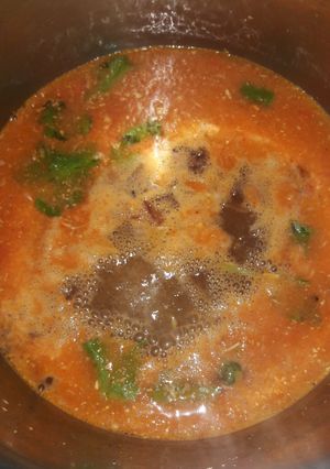 தக்காளி சூப்(Thakkali soup recipe in tamil) செய்முறை முக்கிய புகைப்படம்