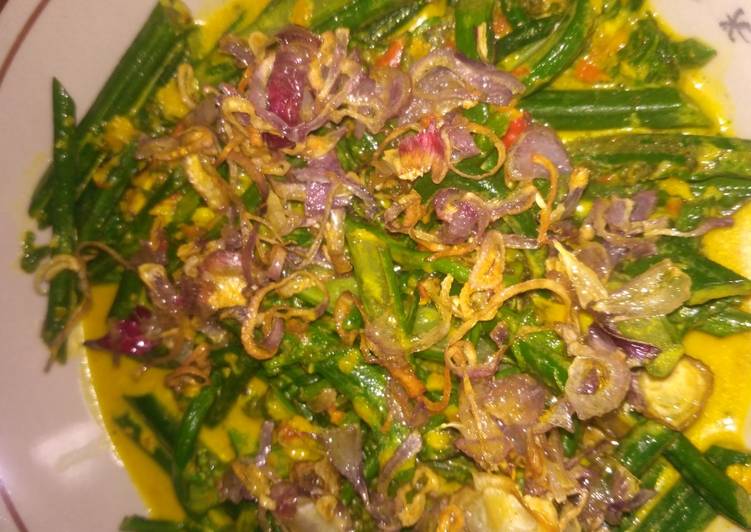 Resep Sayur Bejek Pakis khas Bali, Bisa Manjain Lidah