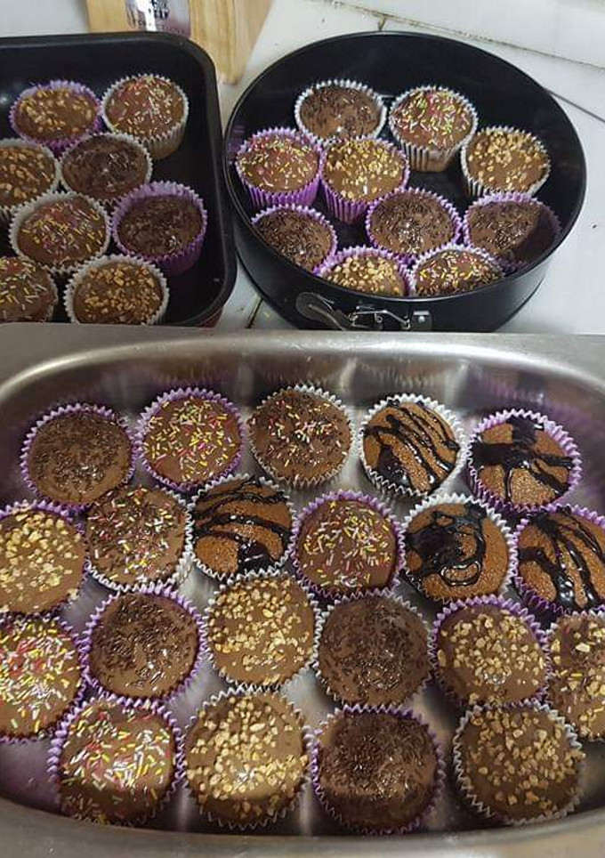 Una foto de Magdalenas de chocolate y zanahoria