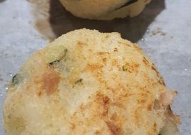 POLPETTE DI TONNO, ZUCCHINE E PATATE AL FORNO