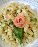 Fusilli easy con avocado e salmone