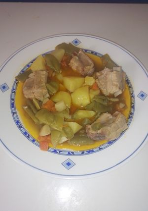 Una foto de Estofado de costillas 👩‍🍳🥄