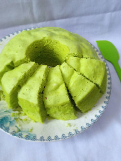 Foto resep Bolu pandan kukus daun suji