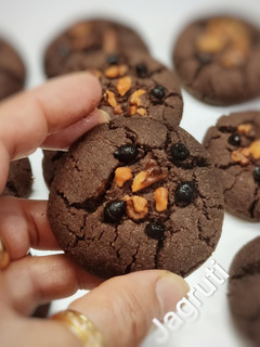A picture of Wheat Flour Choco Chip Walnut Cookies (No Maida No Butter).