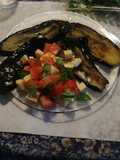 Berenjena grilladas con ensalada caprese