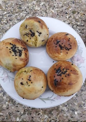 स्टफ्ड बन (stuffed bun recipe in Hindi) रेसिपी मुख्य फोटो