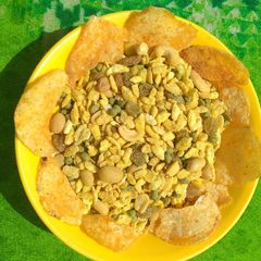 A picture of Chivda fry.
