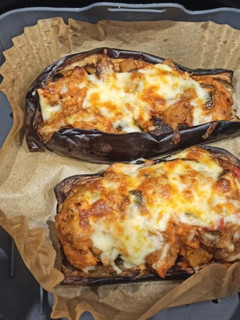 Una foto de Berenjenas rellenas de atún en airfryer