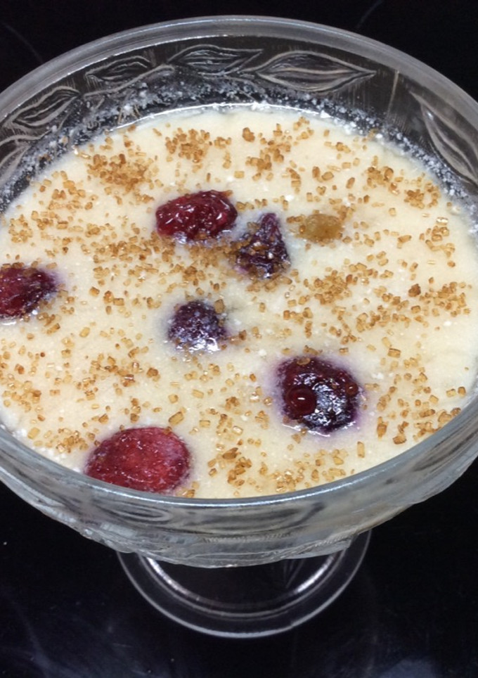 Una foto de Gelatina de kéfir y frutos rojos