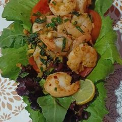 Healthy prawn salad A picture of Healthy prawn salad.