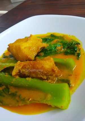 Foto resep Gulai Sawi Pahit Ikan Asap
