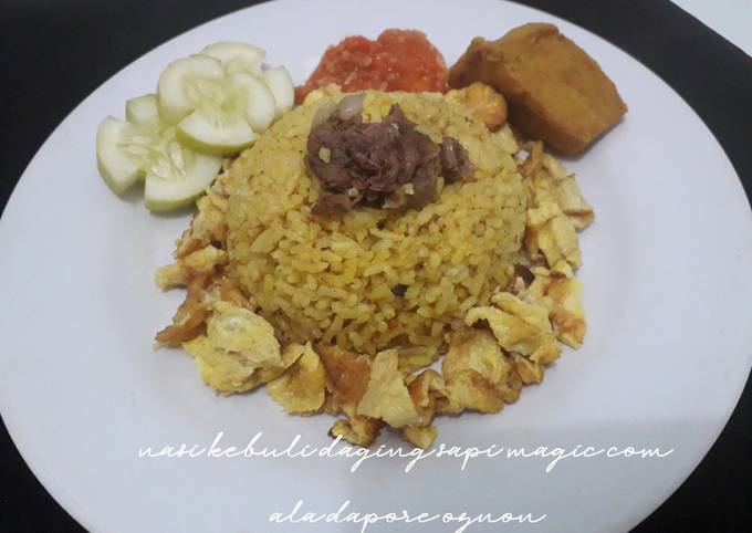 Resep bikin Nasi kebuli daging sapi magic com ala dapore oznon  spesial