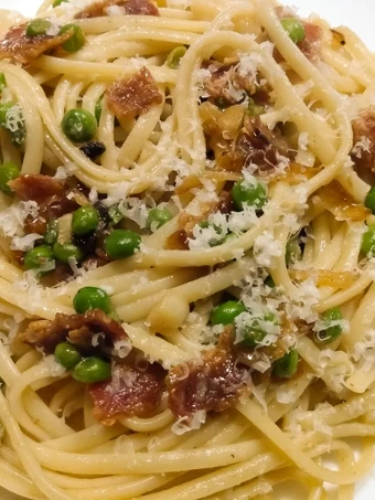 Easy Way Prepare Recipe Sweet pea and bacon linguine that is Delicious, Tasty}