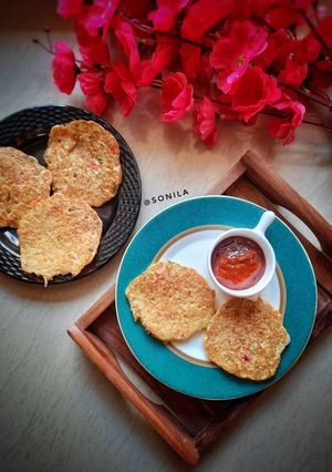 A picture of Oats noodles mini pancakes.