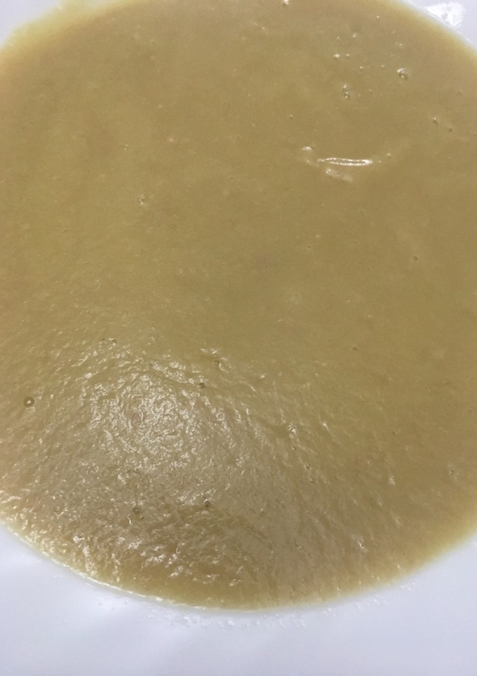 Una foto de Crema de puerros y jamón serrano