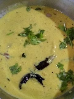 எளிய முறை மோர் குழம்பு (Mor kulambu recipe in tamil) செய்முறை முக்கிய புகைப்படம்