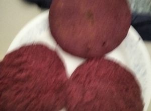 Una foto de Arepas de remolacha