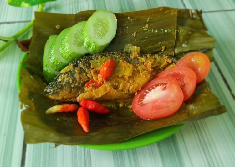 Pepes Ikan Mas