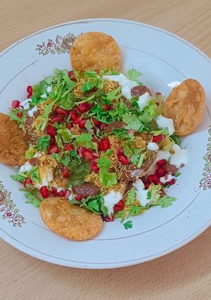 A picture of Dahi Bhalla Papadi Bliss.