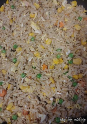A picture of Asia fried rice.