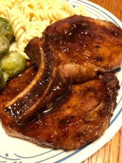 A picture of Easy Glazed Pork Chops.