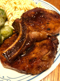 A picture of Easy Glazed Pork Chops.