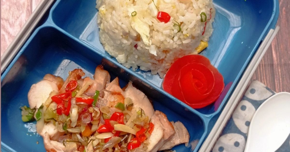Nasi Goreng Daun Jeruk & Ayam Sambal Matah