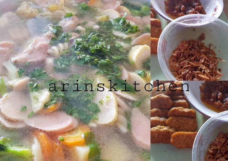 Sop ayam campur