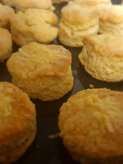 Una foto de Scones de queso