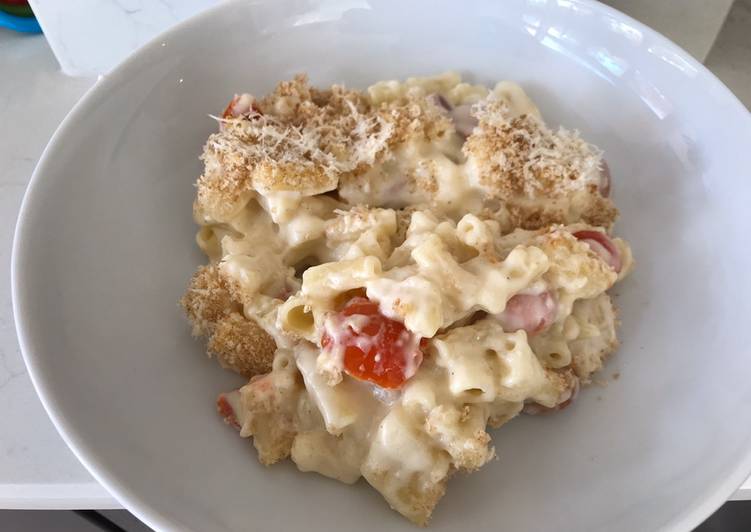 Step-by-Step Guide to Prepare Quick 3 Cheese Hot Dog Macaroni with Crispy Crumb Topping