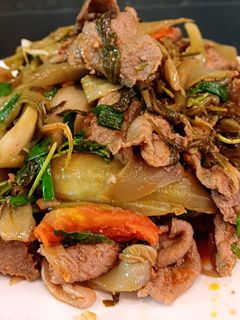 Hình của món Thịt bò xào dưa.