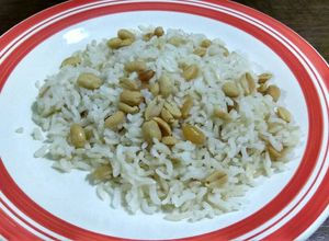 Una foto de Arroz con maní
