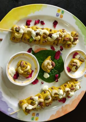 अख़रोट अंजीर रोल (akhrod anjir roll recipe in hindi) रेसिपी मुख्य फोटो