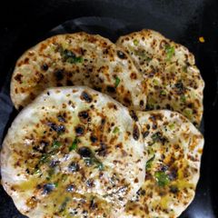 A picture of Amritsari Kulcha.