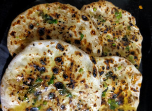 A picture of Amritsari Kulcha.